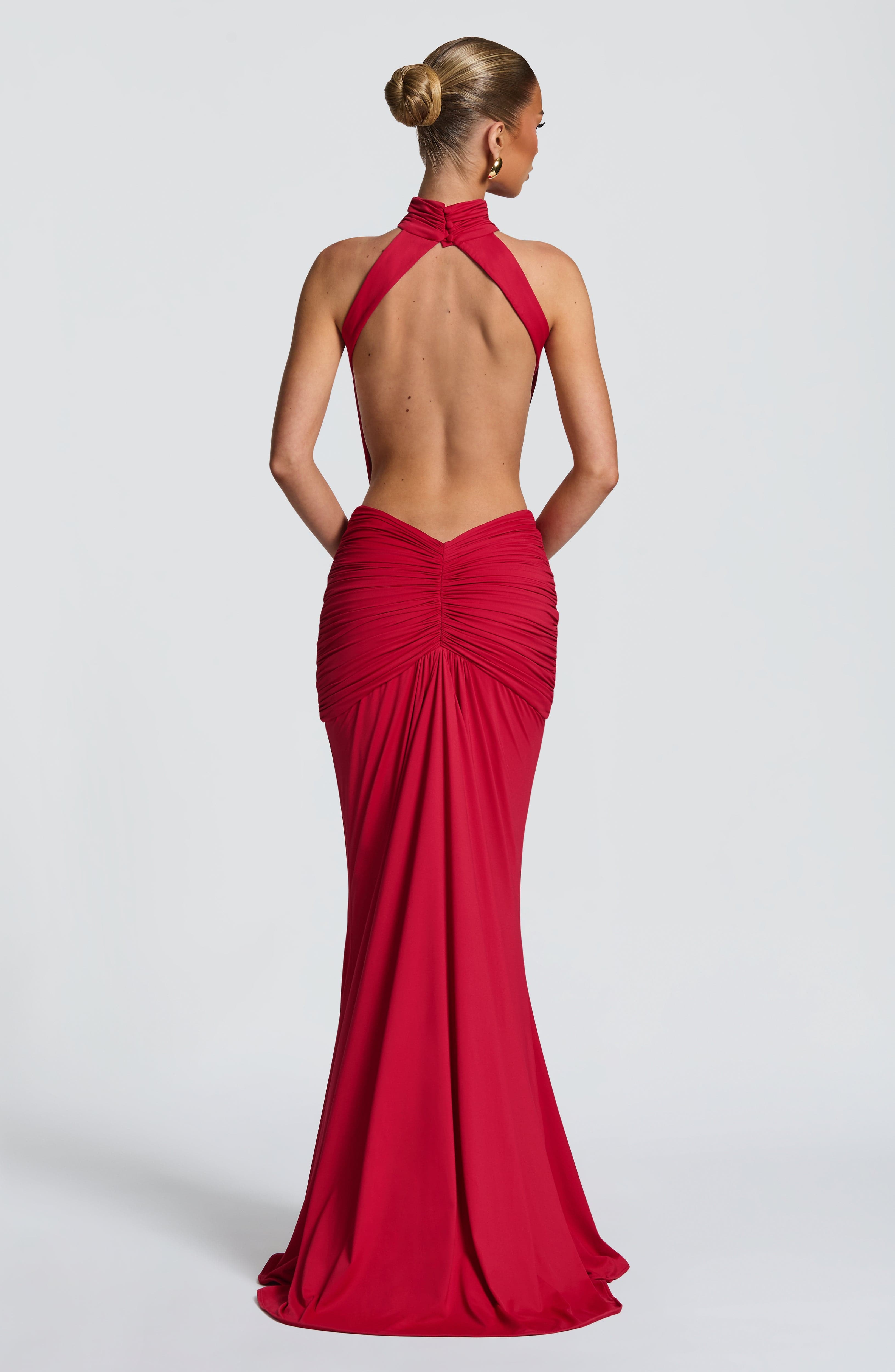فستان ماكسي طويل بتصميم حورية  - مراجعة Maxi Dress Halter وسعره